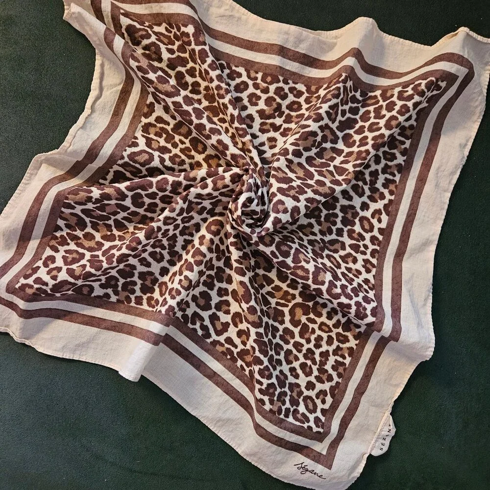 Sezane leopard print scarf - Picture 1 of 3